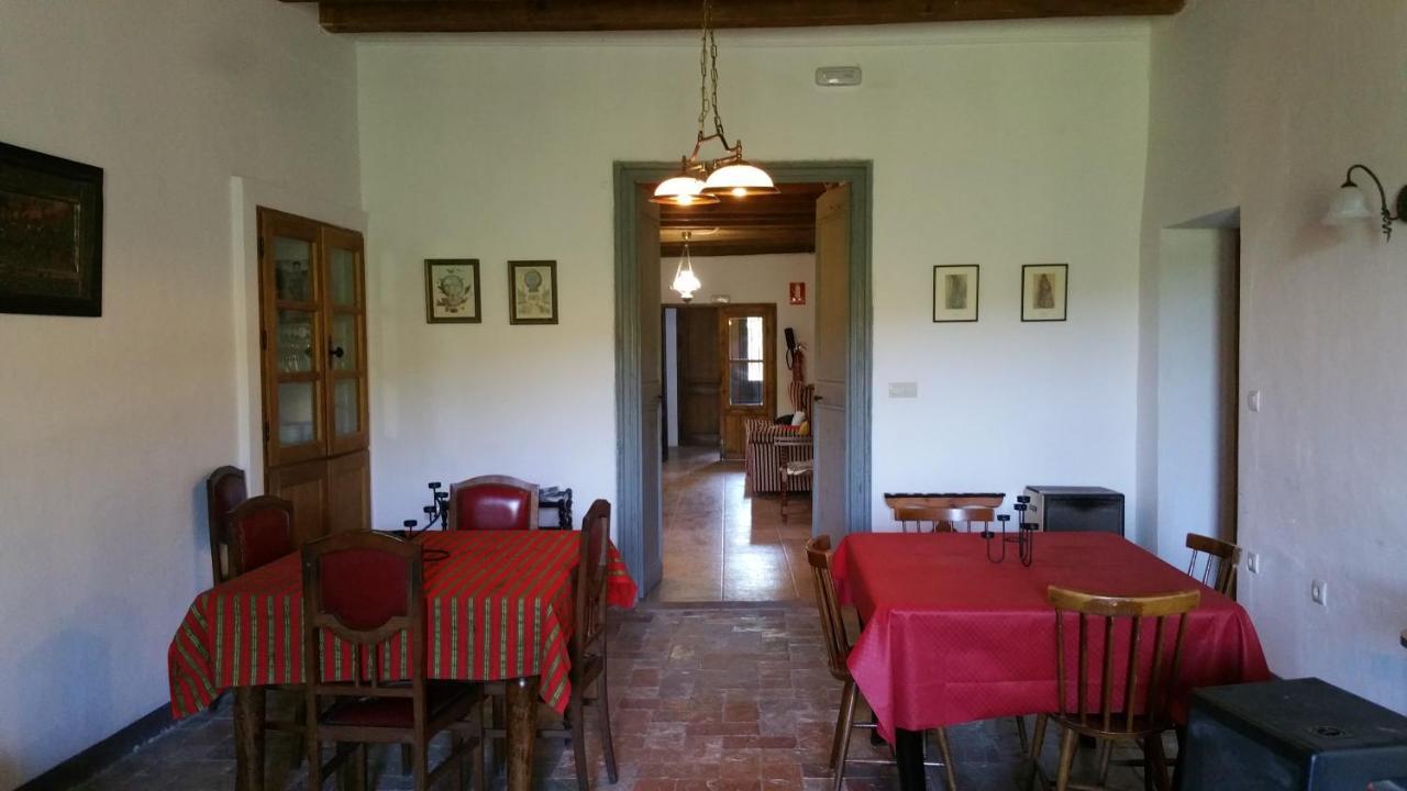 Pinell de Solsones Casa Rural Sant Petrus De Madrona מראה חיצוני תמונה