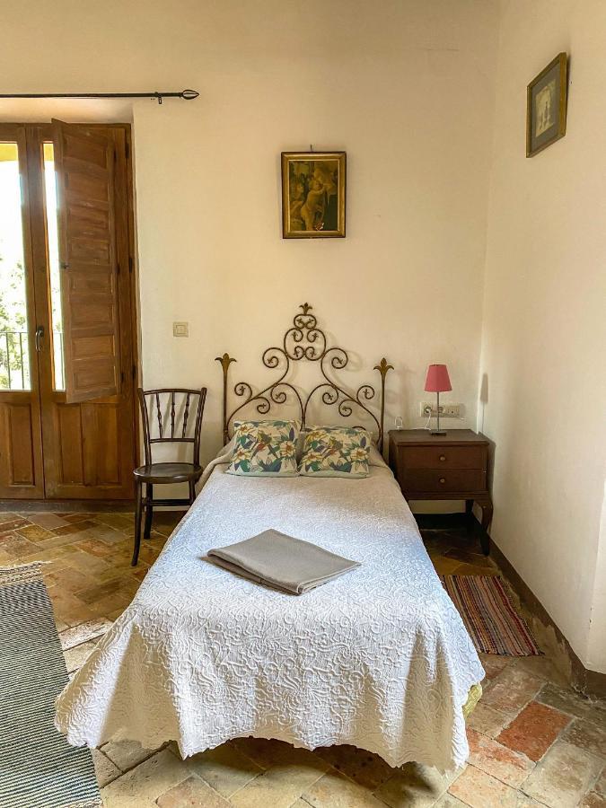 Pinell de Solsones Casa Rural Sant Petrus De Madrona מראה חיצוני תמונה
