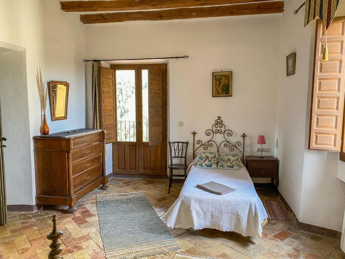 Pinell de Solsones Casa Rural Sant Petrus De Madrona מראה חיצוני תמונה