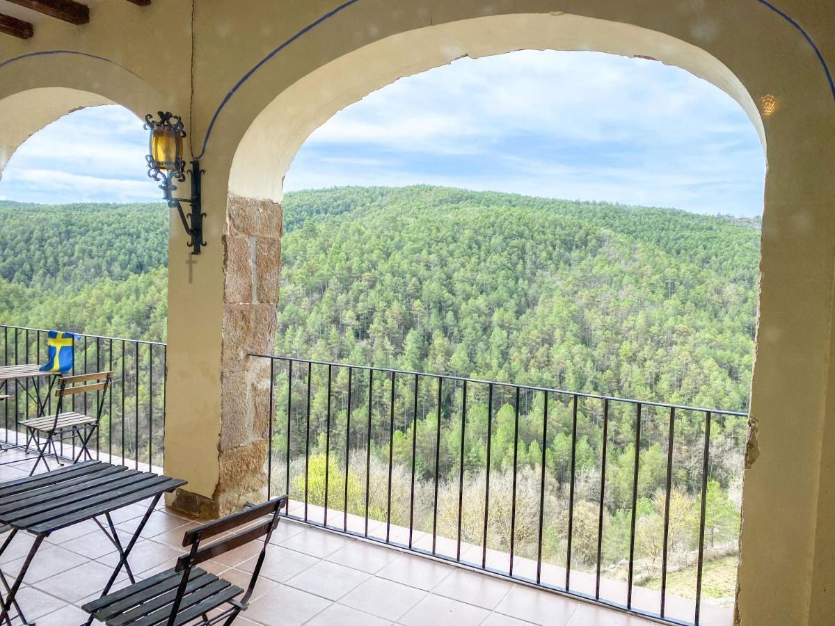 Pinell de Solsones Casa Rural Sant Petrus De Madrona מראה חיצוני תמונה