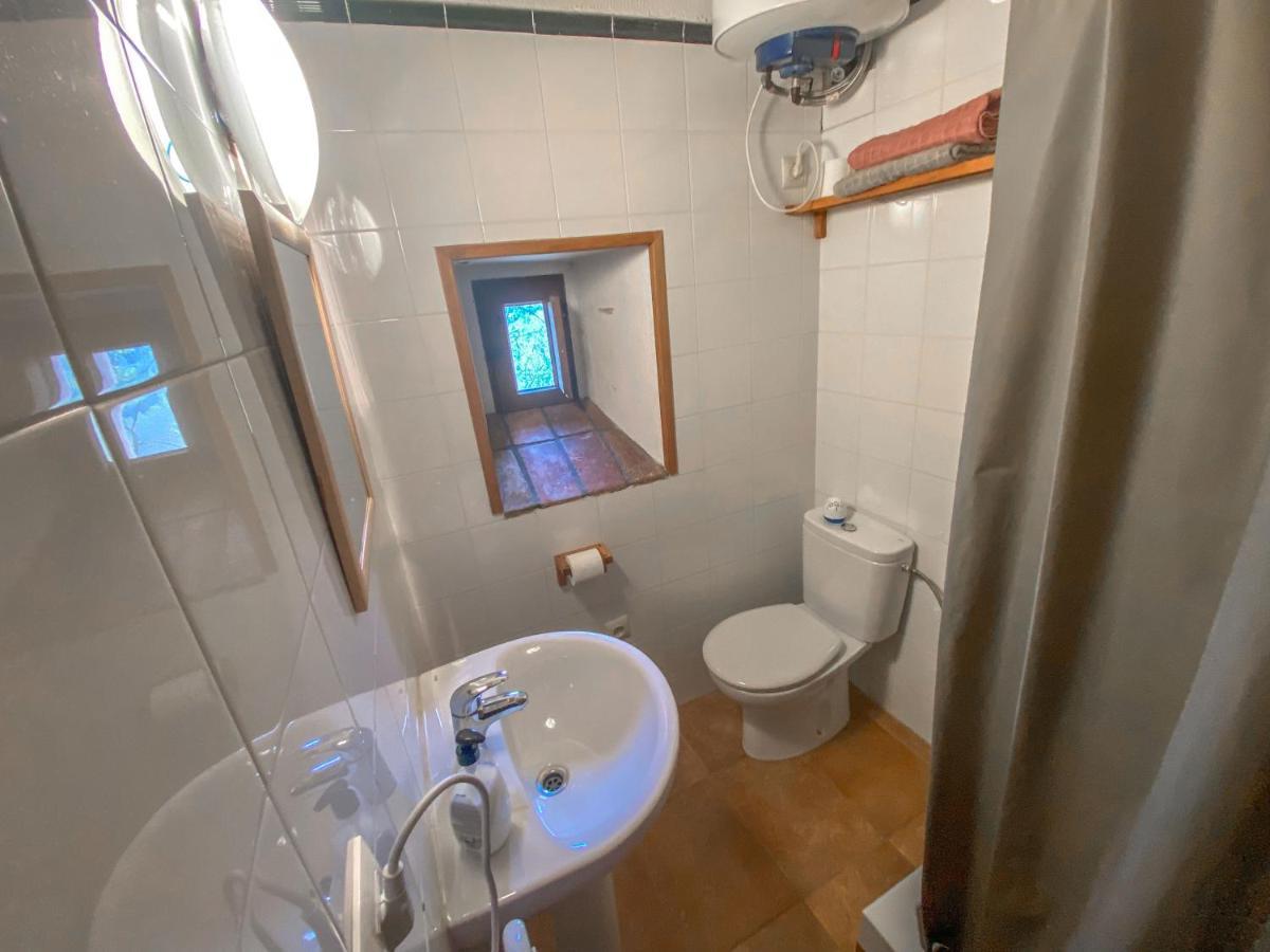 Pinell de Solsones Casa Rural Sant Petrus De Madrona מראה חיצוני תמונה
