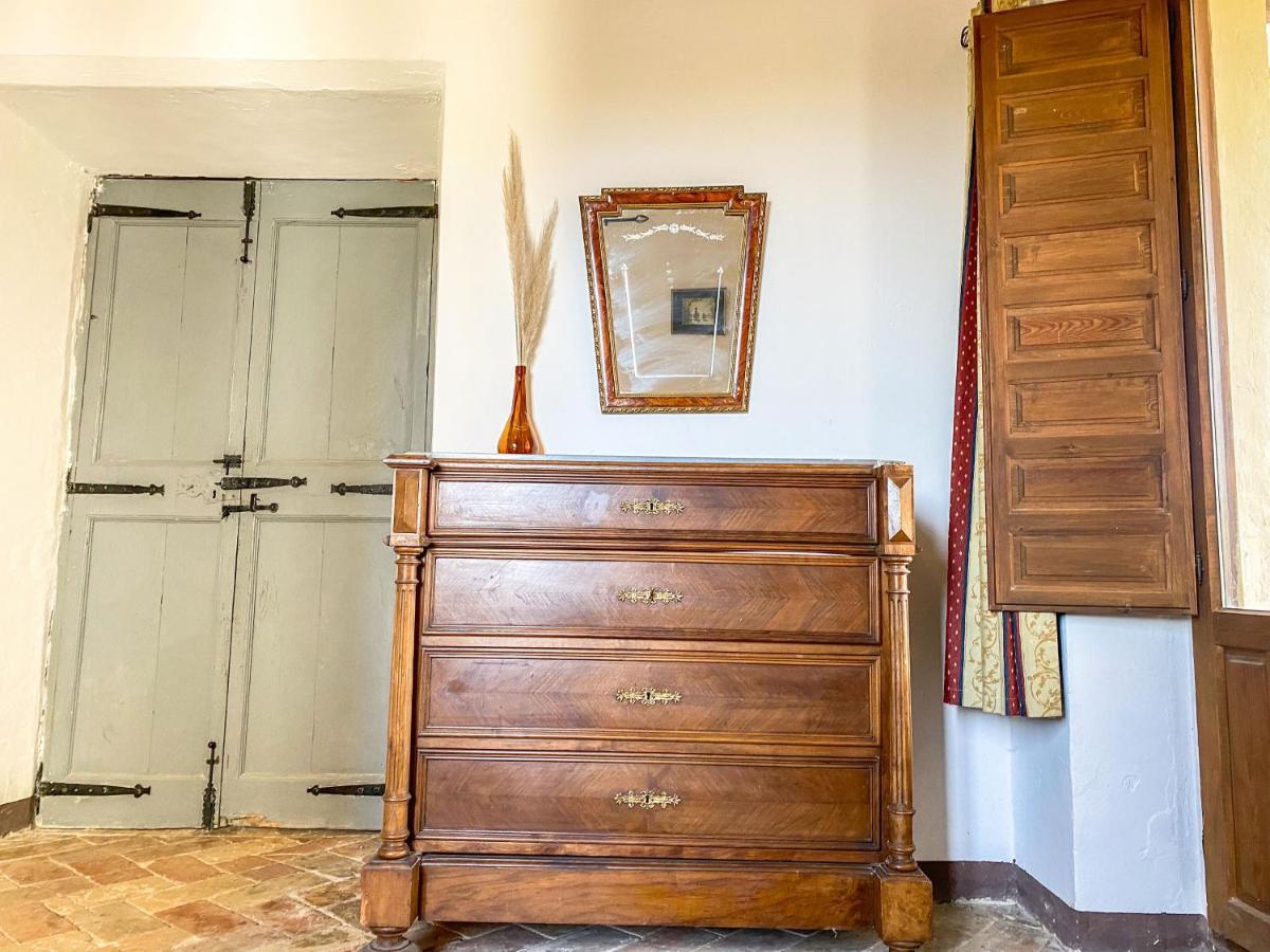 Pinell de Solsones Casa Rural Sant Petrus De Madrona מראה חיצוני תמונה