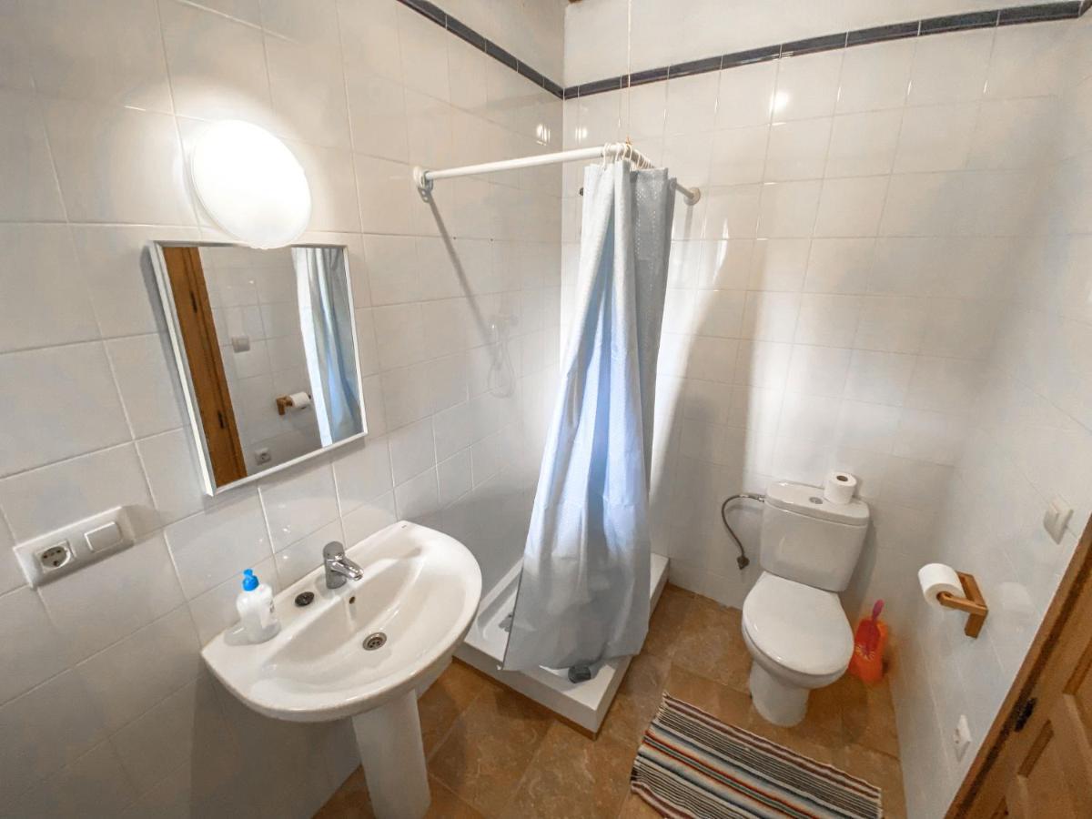 Pinell de Solsones Casa Rural Sant Petrus De Madrona מראה חיצוני תמונה